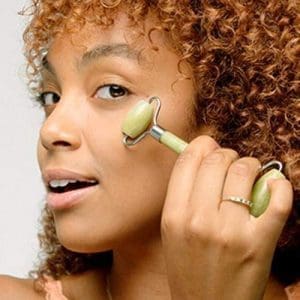 Revlon Facial Roller Natural Jade Stone - Image 4